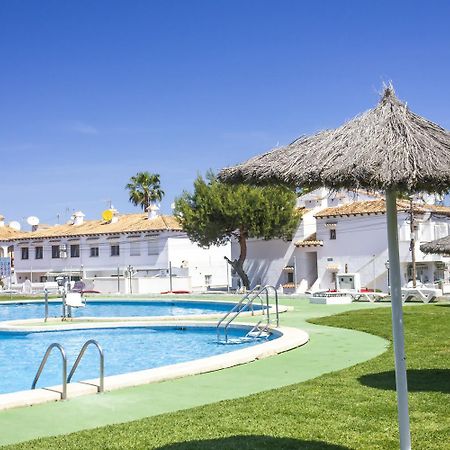 Bungalow Pink Palm Beach Torrevieja Eksteriør bilde