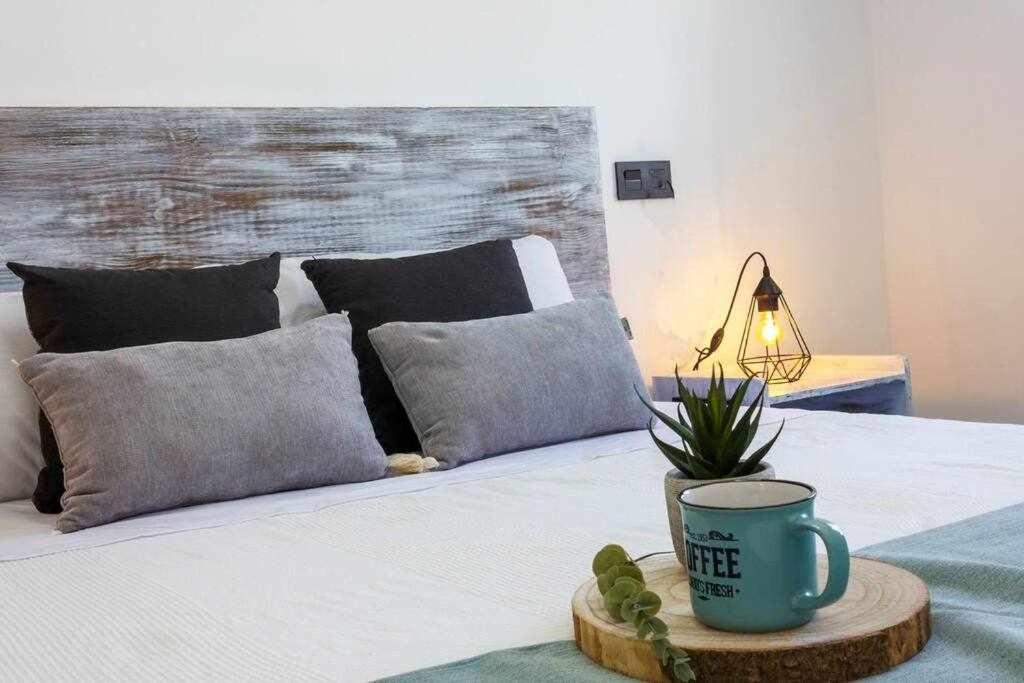 Bungalow Pink Palm Beach Torrevieja Eksteriør bilde