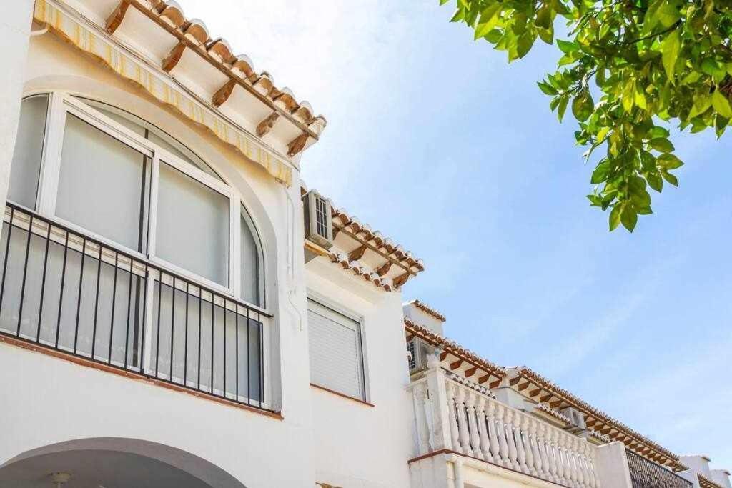Bungalow Pink Palm Beach Torrevieja Eksteriør bilde